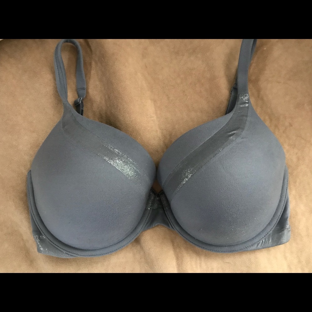 Victoria’s Secret Body by Victoria 34DD